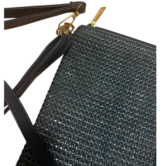 Crossbody Bag​​ - Picture 3 of 5